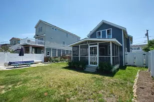 3609 Somerset Dr, Seaford, NY 11783 - Photo 20