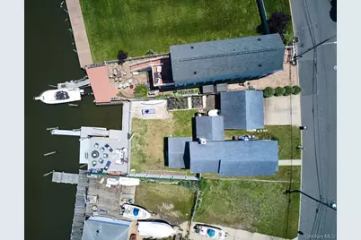 3609 Somerset Drive, Seaford, NY 11783 - Photo 50