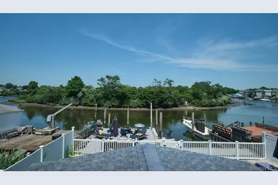 3609 Somerset Drive, Seaford, NY 11783 - Photo 40