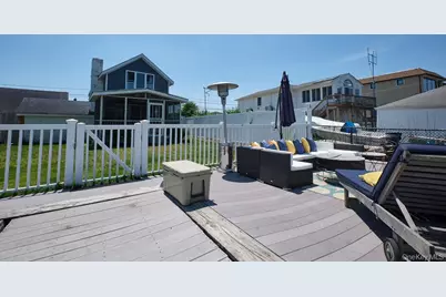 3609 Somerset Drive, Seaford, NY 11783 - Photo 30