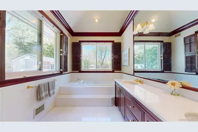 124 Montauk Highway, Westhampton, NY 11977 - Photo 46