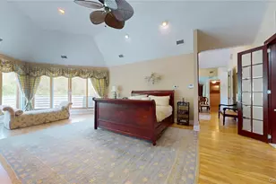 124 Montauk Hwy, Westhampton, NY 11977 - Photo 34