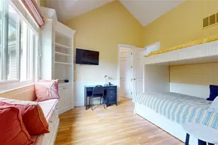 124 Montauk Hwy, Westhampton, NY 11977 - Photo 40