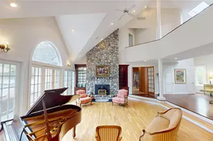 124 Montauk Hwy, Westhampton, NY 11977 - Photo 26