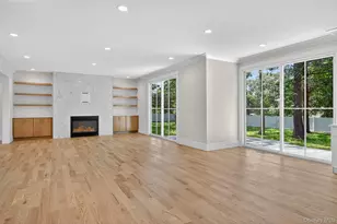 654 Caledonia Rd, Dix Hills, NY 11746 - Photo 14