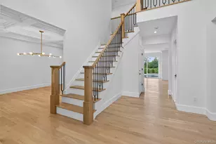 32A Pine Rd, Syosset, NY 11791 - Photo 4