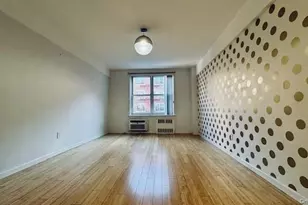 142-05 Roosevelt Ave, Flushing, NY 11354 - Photo 4