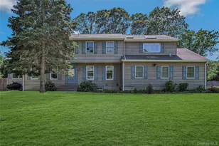 6 Settlers Way, East Setauket, NY 11733 - Photo 2