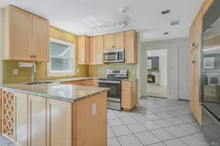 6 Settlers Way, East Setauket, NY 11733 - Photo 10