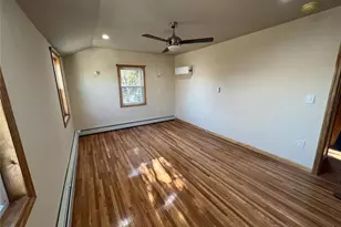 34 Diamond St, Elmont, NY 11003 - Photo 4