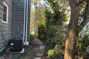 92 Walnut St, Lynbrook, NY 11563 - Photo 28