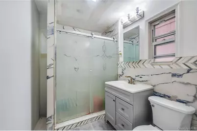 371 Pine Street, Brooklyn, NY 11208 - Photo 12