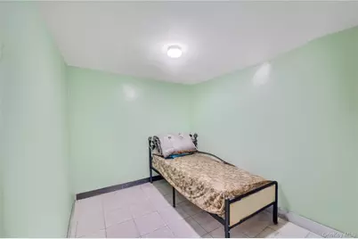 371 Pine Street, Brooklyn, NY 11208 - Photo 20
