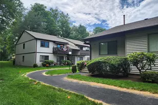 108 Village Rd, Jefferson Valley, NY 10598 - Photo 10