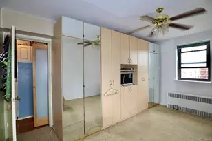 87-40 Francis Lewis Blvd, Queens Village, NY 11427 - Photo 16