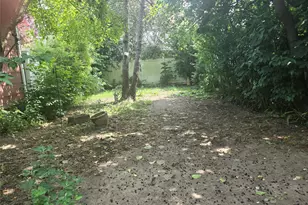 27 Leo Ln, Deer Park, NY 11729 - Photo 22