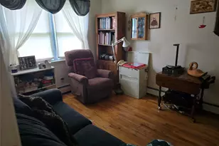 27 Leo Ln, Deer Park, NY 11729 - Photo 8