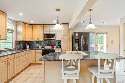 1 Garfield Court, Nesconset, NY 11767 - Photo 10