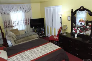 24 Garnet Pl, Elmont, NY 11003 - Photo 38