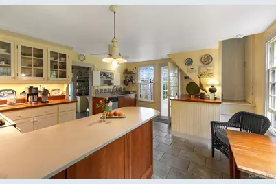 [Address not provided], Peconic, NY 11958 - Photo 6