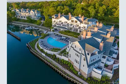 31 Old Boathouse Lane S, Hampton Bays, NY 11946 - Photo 1