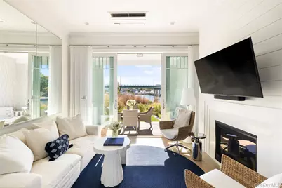 31 Old Boathouse Lane S, Hampton Bays, NY 11946 - Photo 6