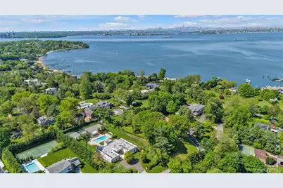 6 Hamptworth Drive, Great Neck, NY 11024 - Photo 38