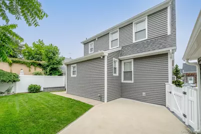 37 Keystone Place, Hewlett, NY 11557 - Photo 40