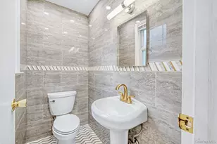 37 Keystone Pl, Hewlett, NY 11557 - Photo 22