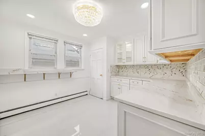 37 Keystone Place, Hewlett, NY 11557 - Photo 16