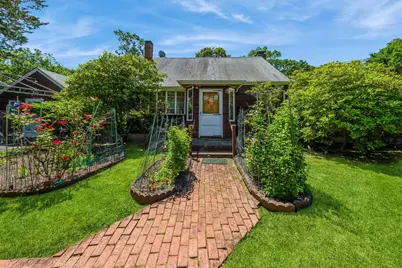 51 W Donellan Road, Hampton Bays, NY 11946 - Photo 2