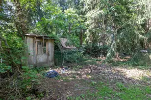 33 N Coleman Rd, Centereach, NY 11720 - Photo 32