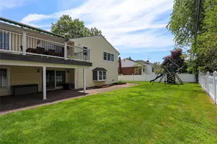 112 Ursula Dr, Roslyn, NY 11576 - Photo 38