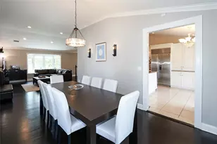 112 Ursula Dr, Roslyn, NY 11576 - Photo 10