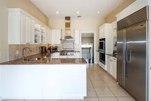 112 Ursula Dr, Roslyn, NY 11576 - Photo 12