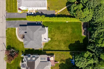 44 Parker Boulevard, Monsey, NY 10952 - Photo 20