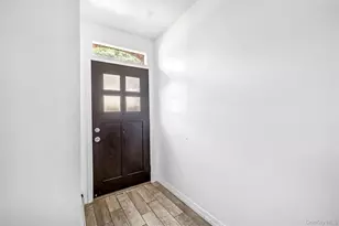 121 William St, Newburgh, NY 12550 - Photo 6