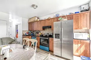 121 William St, Newburgh, NY 12550 - Photo 14