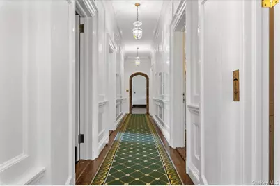 127 Horseshoe Road, Mill Neck, NY 11765 - Photo 28