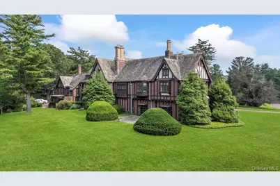 127 Horseshoe Road, Mill Neck, NY 11765 - Photo 12