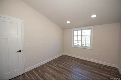 1090 New York Avenue #Penthouse, Huntington Station, NY 11746 - Photo 10