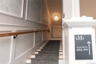 1090 New York Ave, Huntington Station, NY 11746 - Photo 12