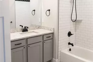 1090 New York Ave, Huntington Station, NY 11746 - Photo 6