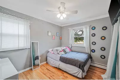 4 Margaret Drive, Nesconset, NY 11767 - Photo 16