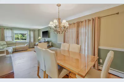 4 Margaret Drive, Nesconset, NY 11767 - Photo 8