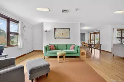 7641 N Broadway, Red Hook, NY 12571 - Photo 12