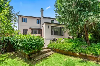 12 Foxhurst Court, Manhasset Hills, NY 11040 - Photo 44