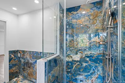 12 Foxhurst Court, Manhasset Hills, NY 11040 - Photo 28