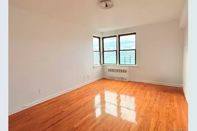 136-30 Sanford Avenue #6D, Flushing, NY 11355 - Photo 6