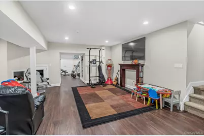 6 Fox Hunt Court, Huntington, NY 11743 - Photo 26